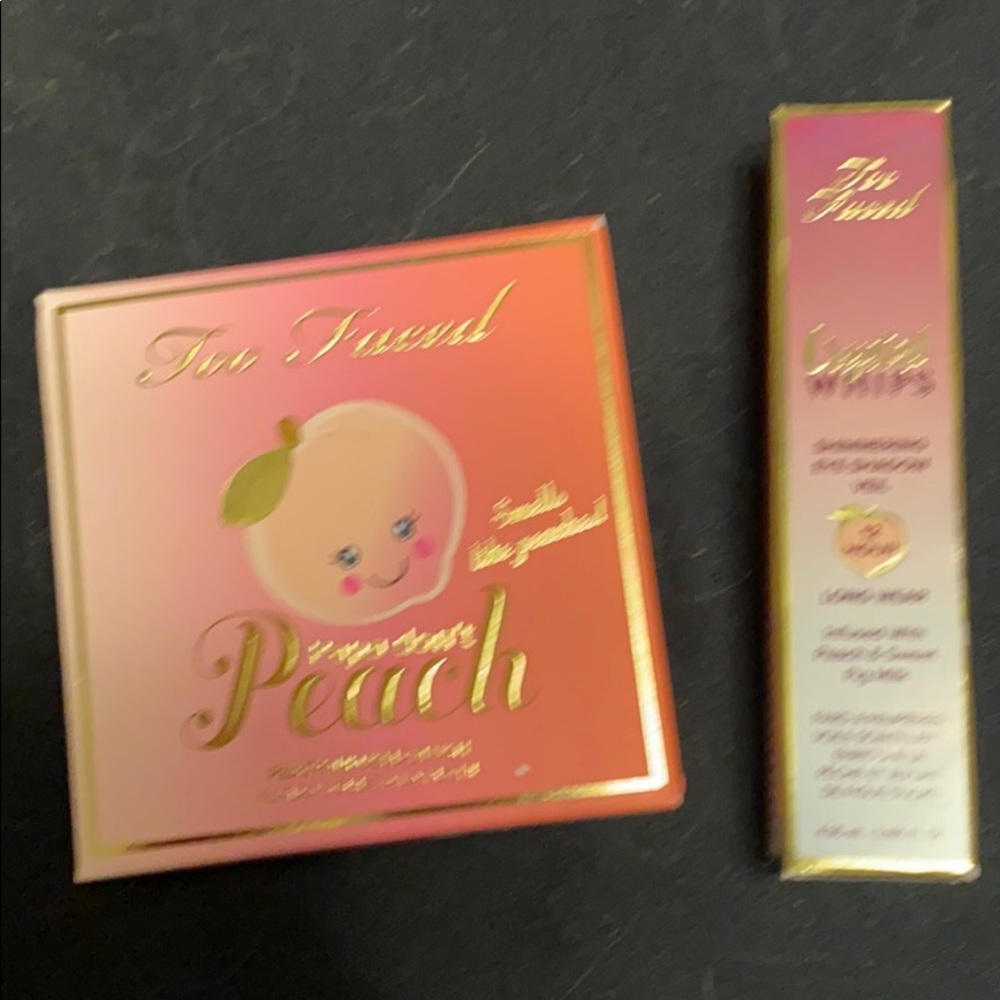 Too faced it’s lit read description
